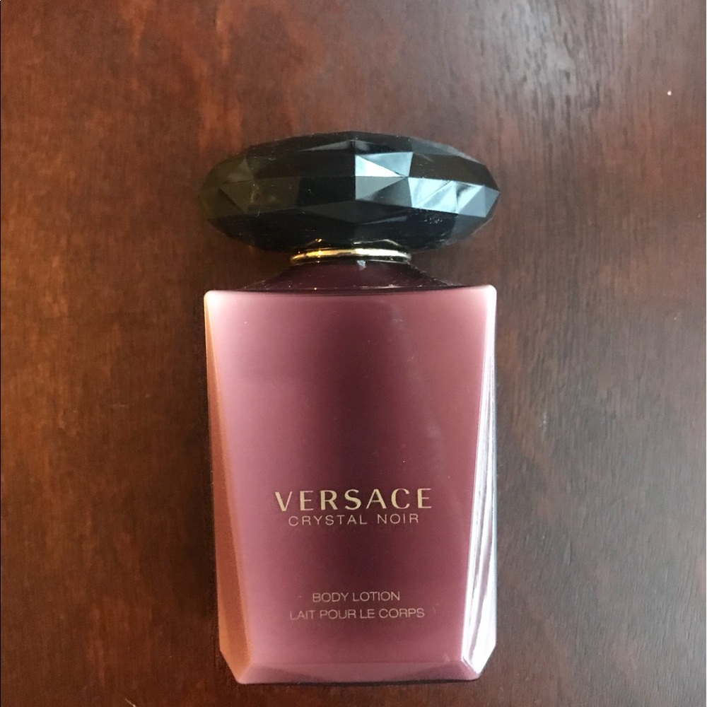 Versace Crystal Noir Body Lotion